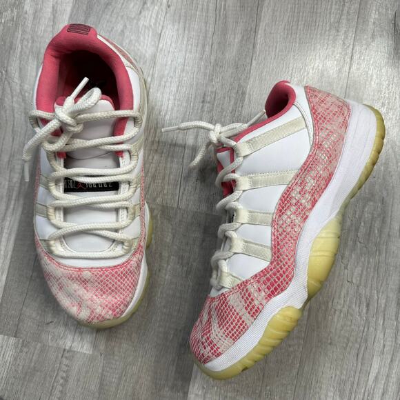 Nike Air Jordan 11 Retro Low Pink Snakeskin Women's Size 8 1/2 AH7860-106 - Picture 1 of 9